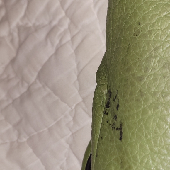 Purses - Picture 3 of 6